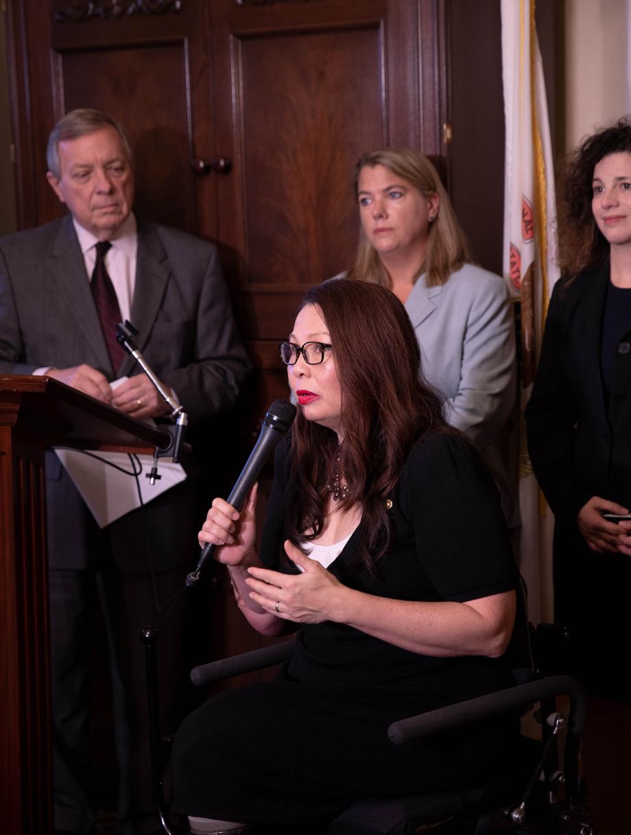 DURBIN, DUCKWORTH ACCEPT LETTER SIGNED BY MORE THAN 1,400 MEN & WOMEN WHO ATTENDED D.C.-AREA SCHOOLS IN SUPPORT OF DR. BLASEY FORD